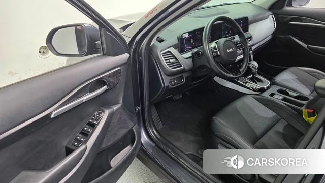 Kia The New Seltos 2024 Серый из Кореи, фото 2