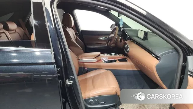 Genesis GV70 2021 Черный из Кореи, фото 2