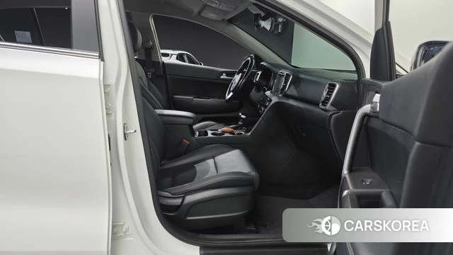 Kia Sportage 4th Generation 2018 Белый из Кореи, фото 2