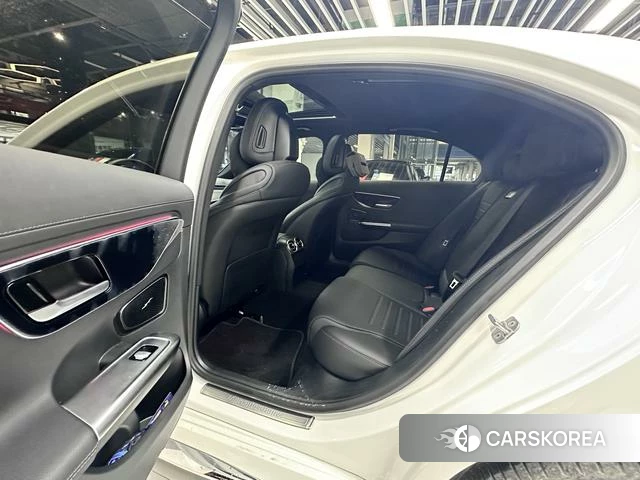 Mercedes-Benz Class C 2024 Белый из Китая, фото 2