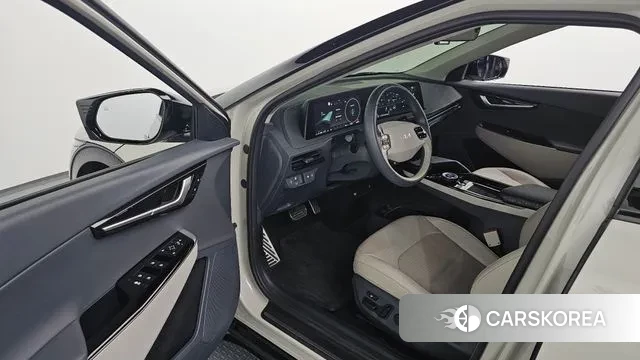 Kia EV6 2022 Жемчужный цвет из Кореи, фото 2