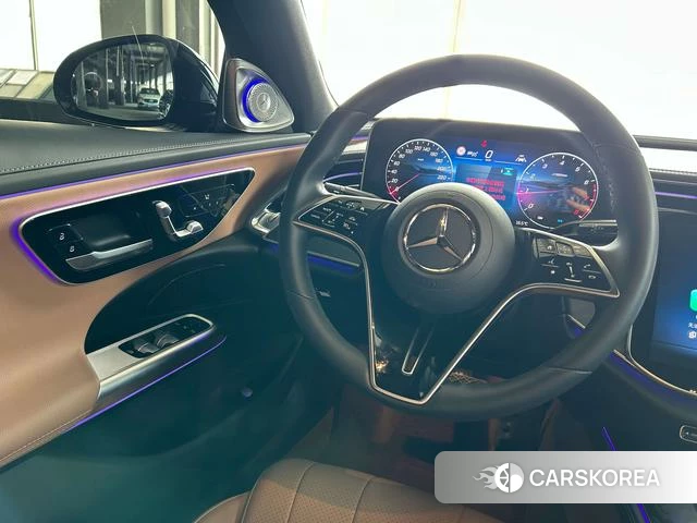 Mercedes-Benz E-class (imported) 2025 Черный из Китая, фото 2