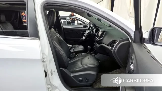 Jeep Cherokee (KL) 2019 Белый из Кореи, фото 2