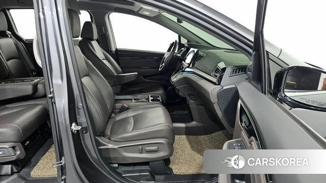 Honda Odyssey 2019 Серый из Кореи, фото 2