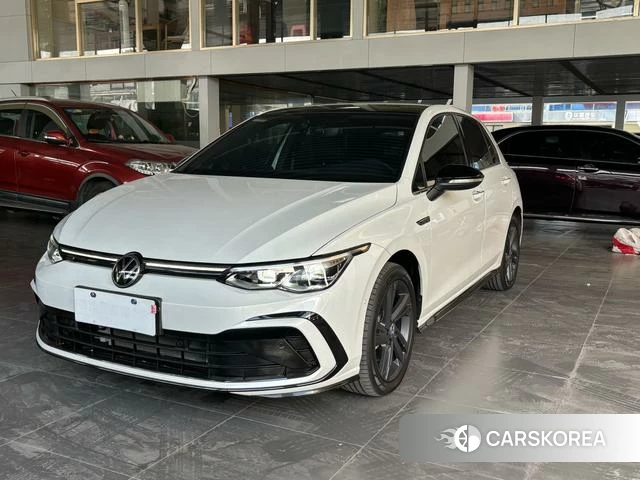 Volkswagen Golf 2024 Белый из Китая, фото 2