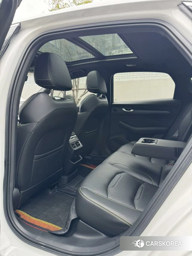 Geely Automobile Xingrui 2024 Белый из Китая, фото 2