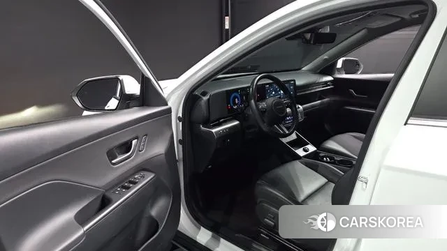 Hyundai Kona Hybrid (SX2) 2023 Белый из Кореи, фото 2