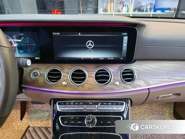 Mercedes-Benz E-Class W213 2020 Синий из Кореи, фото 2