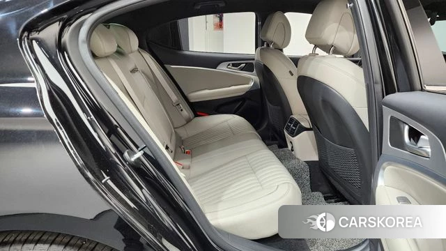 Genesis The New G70 2021 Черный из Кореи, фото 2