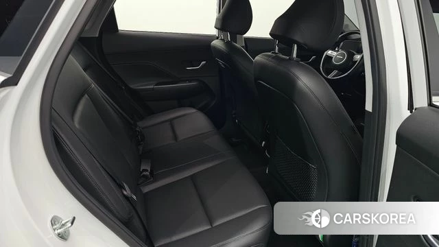 Hyundai Kona (SX2) 2023 Белый из Кореи, фото 2