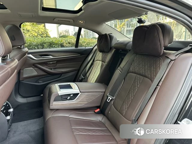 BMW 5 series 2018 Черный из Китая, фото 2