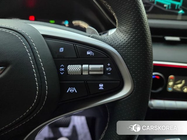 Genesis Electrified GV70 2022 Песочный из Кореи, фото 2