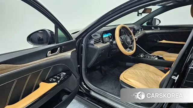 Kia K5 3rd generation 2022 Черный из Кореи, фото 2