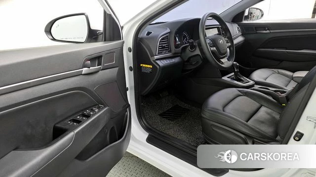 Hyundai Avante AD 2018 Белый из Кореи, фото 2