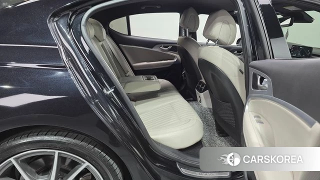 Genesis The New G70 2021 Черный из Кореи, фото 2