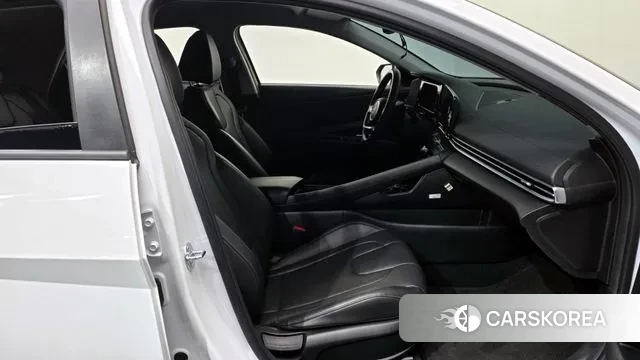 Hyundai The New Avante (CN7) 2025 Белый из Кореи, фото 2