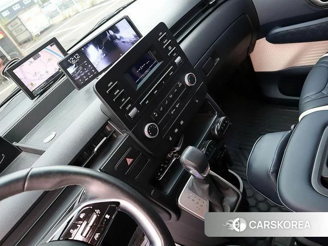 Hyundai Staria 2023 Синий из Кореи, фото 2