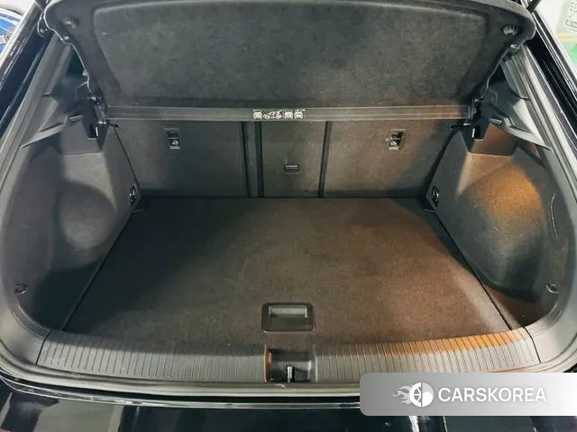 Volkswagen T-Roc 2021 Черный из Кореи, фото 2