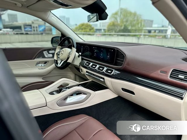 Mercedes-Benz GLS 2022 Черный из Китая, фото 2