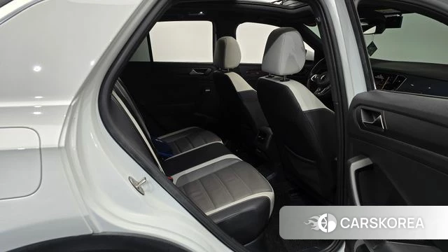 Volkswagen T-Roc 2021 Белый из Кореи, фото 2