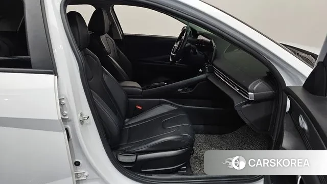 Hyundai Avante (CN7) 2021 Белый из Кореи, фото 2