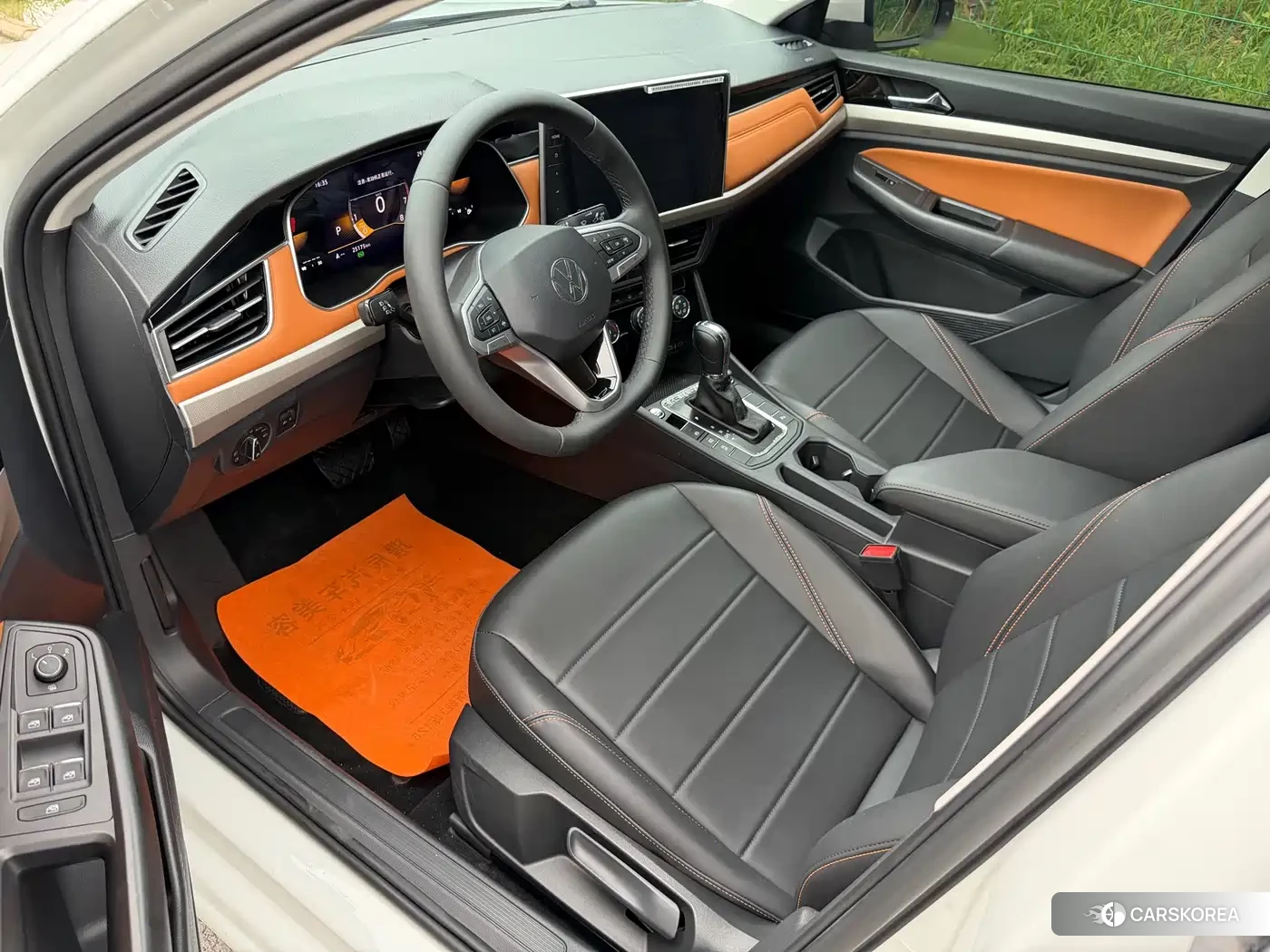 Volkswagen Bora 2023 Белый из Китая, фото 2