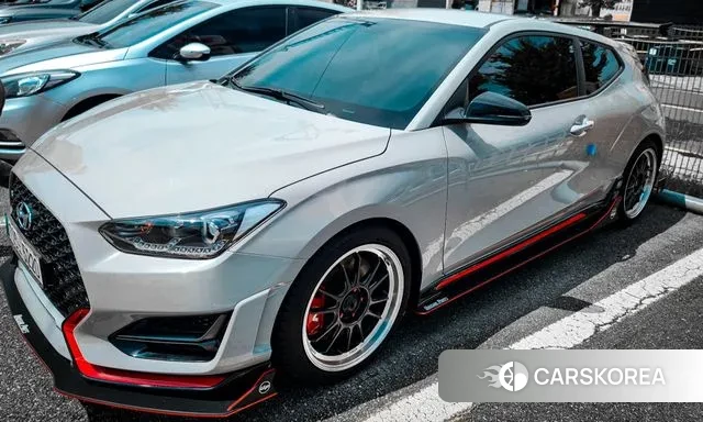 Hyundai Veloster (JS) 2020 Серебристо-серый из Кореи, фото 2