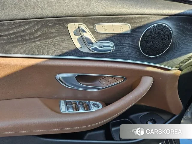 Mercedes-Benz E-Class W213 2018 Серый из Кореи, фото 2