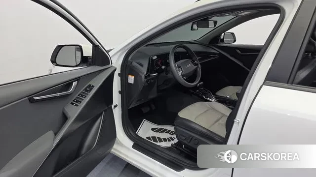 Kia Di Ol Nu Niro 2022 Белый из Кореи, фото 2