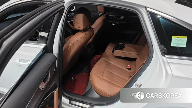 Audi A6 (C8) 2022 Белый из Кореи, фото 2