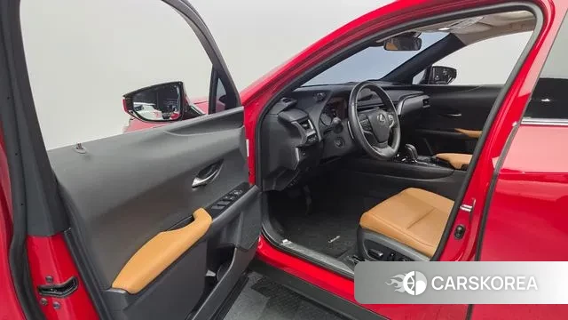 Lexus UX300e 2022 Красный из Кореи, фото 2