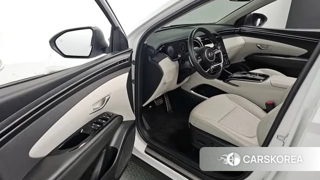 Hyundai Tucson (NX4) 2021 Белый из Кореи, фото 2