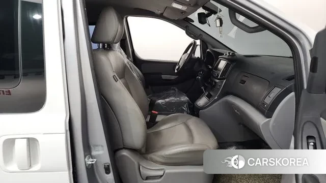 Hyundai The New Grand Starex 2020 Белый из Кореи, фото 2