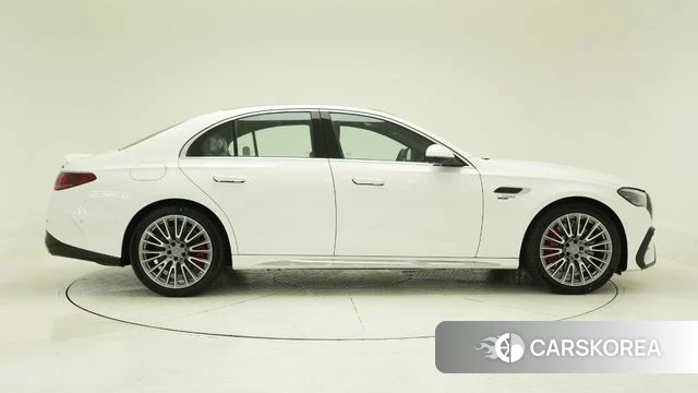 Mercedes-Benz E-Class W214 2025 Белый из Кореи, фото 2