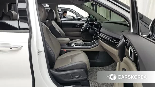 Kia The New Carnival 4th Generation 2023 Белый из Кореи, фото 2