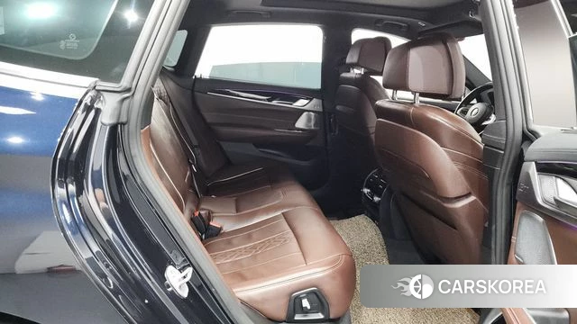 BMW 6 Series GT (G32) 2023 Черный из Кореи, фото 2