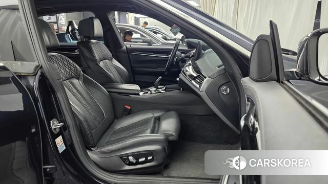 BMW 6 Series GT (G32) 2021 Черный из Кореи, фото 2