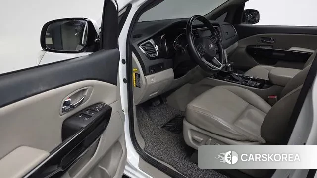 Kia The New Carnival 2019 Белый из Кореи, фото 2