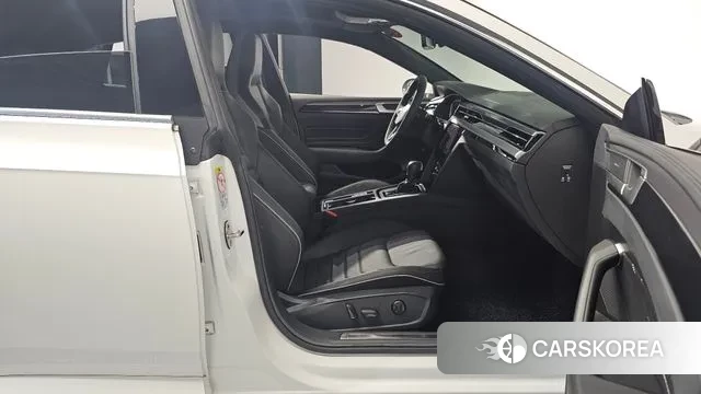 Volkswagen Arteon 2022 Белый из Кореи, фото 2