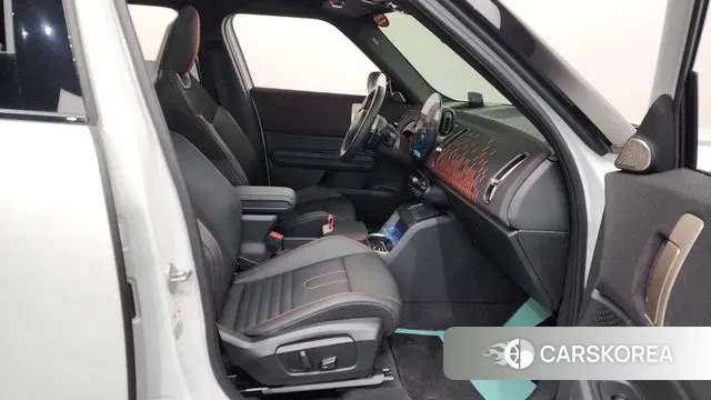 Mini Cooper S Countryman 3rd Generation 2024 Белый из Кореи, фото 2