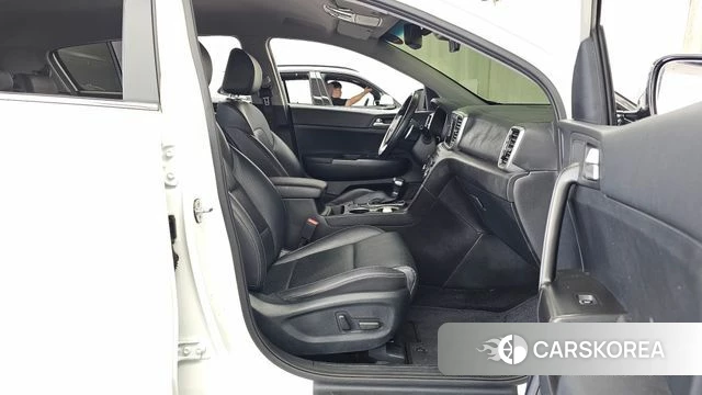 Kia Sportage The Bold 2021 Белый из Кореи, фото 2