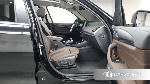 BMW X3 (G01) 2024 Черный из Кореи, фото 2