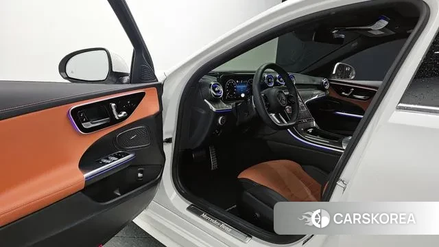 Mercedes-Benz C-Class W206 2023 Белый из Кореи, фото 2