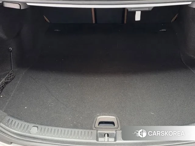 Mercedes-Benz E-Class W213 2023 Белый из Кореи, фото 2