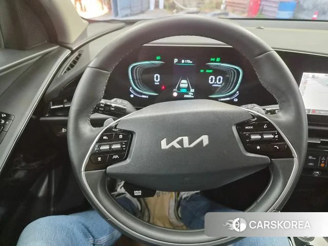 Kia Di Ol Nu Niro 2022 Белый из Кореи, фото 2