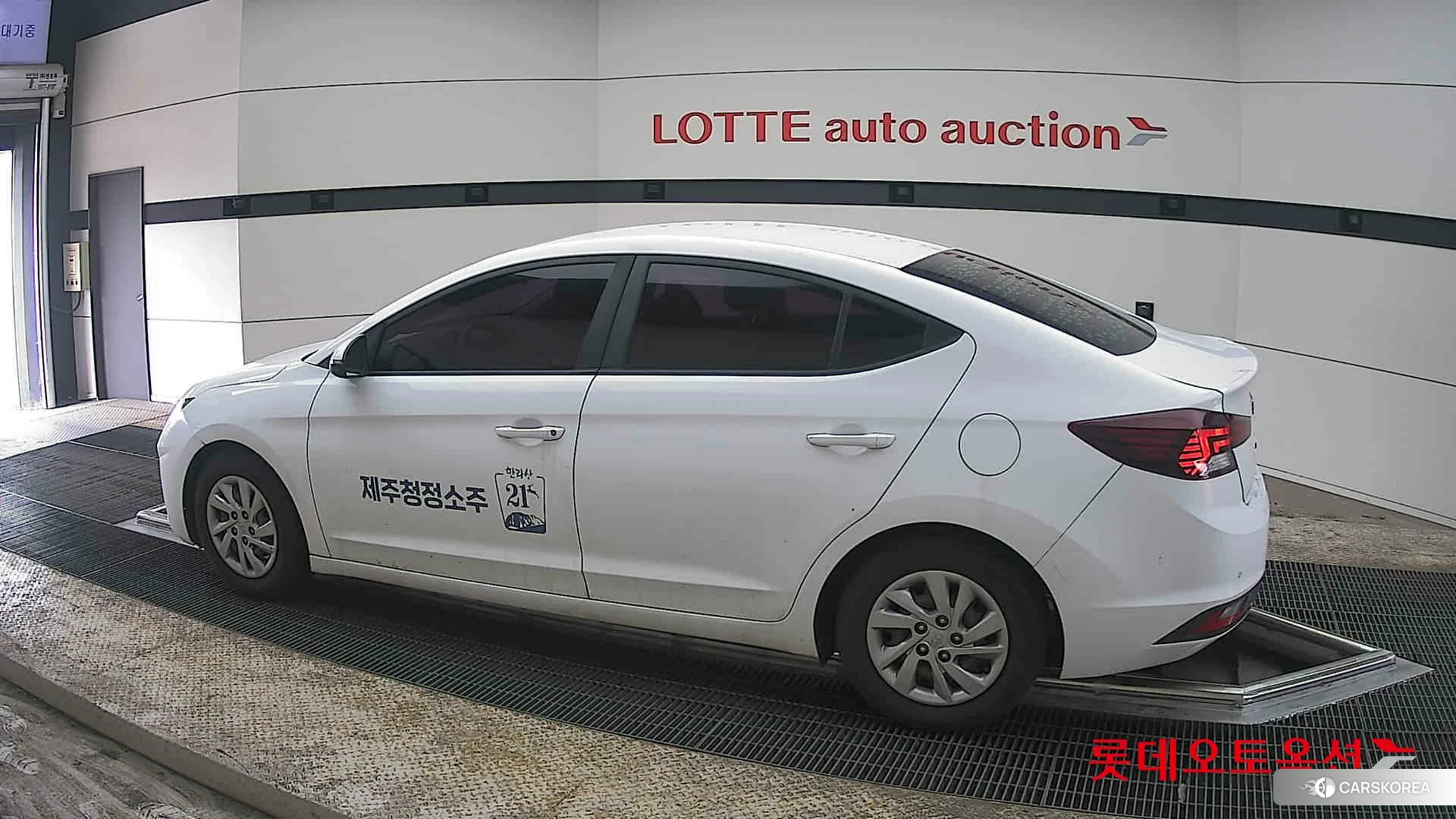 Hyundai Avante 2020 Polar White из Кореи, фото 2