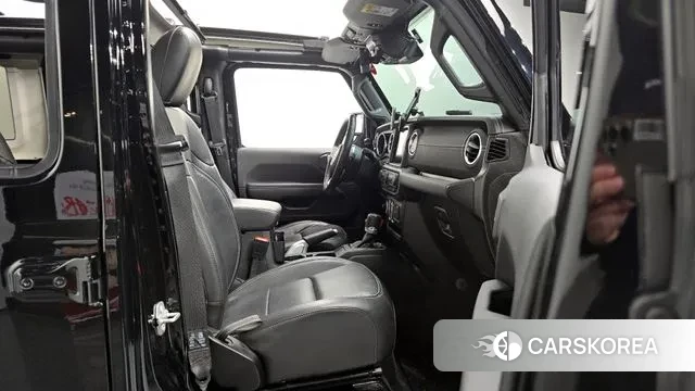 Jeep Wrangler (JL) 2022 Черный из Кореи, фото 2