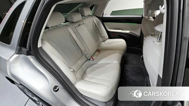 Hyundai Grandeur (GN7) 2023 Серебряный из Кореи, фото 2