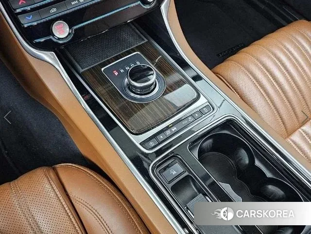 Jaguar XF (X260) 2018 Белый из Кореи, фото 2