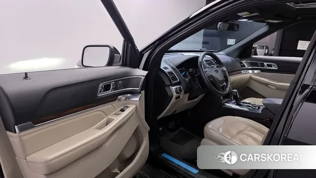 Ford Explorer 2018 Черный из Кореи, фото 2